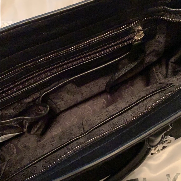 NEW MK BLACK PURSE❗️❗️ - Picture 4 of 8